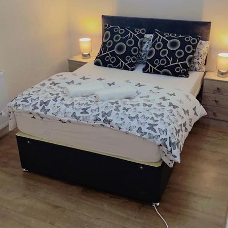 Manchester Old Trafford Apartment エクステリア 写真